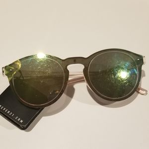 BNWT Reflective round pink and green sunglasses